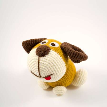 amigurumi brown dog front view